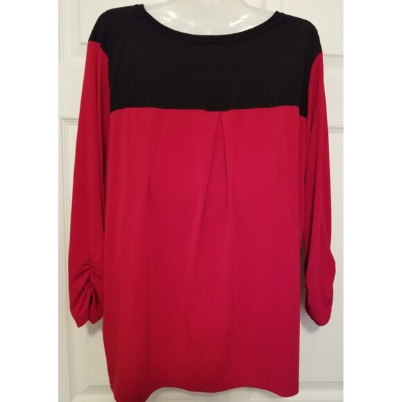 Susan Graver Women's Tunic Top Size 1X Red & Black V-Neck Ruched Sleeve - Picture 3 of 5
